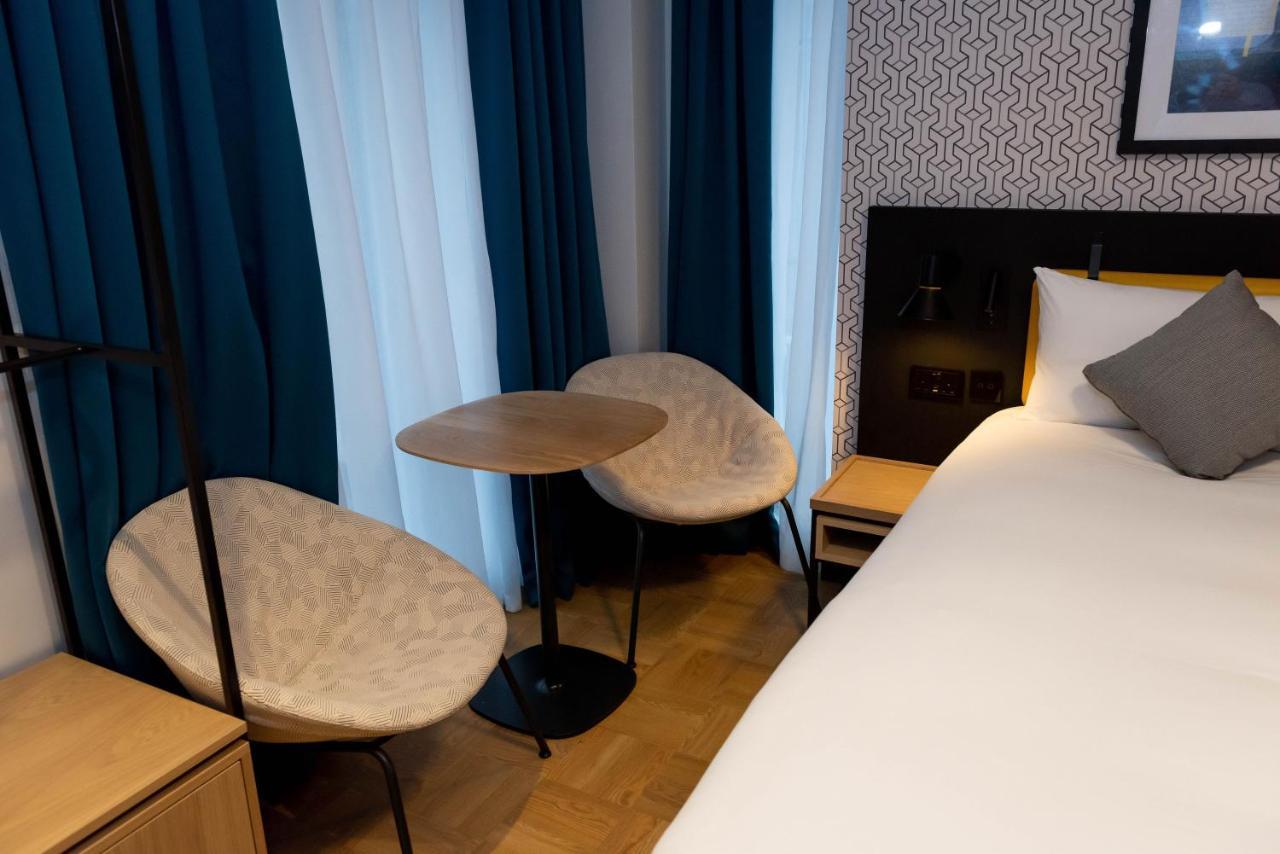 The Wesley Camden Town Hotel London Exterior photo